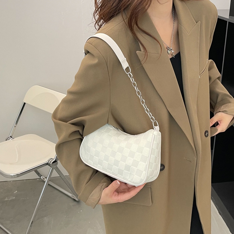 Free shipping Korean fashion canvas plush plaid women's chain shoulder bag