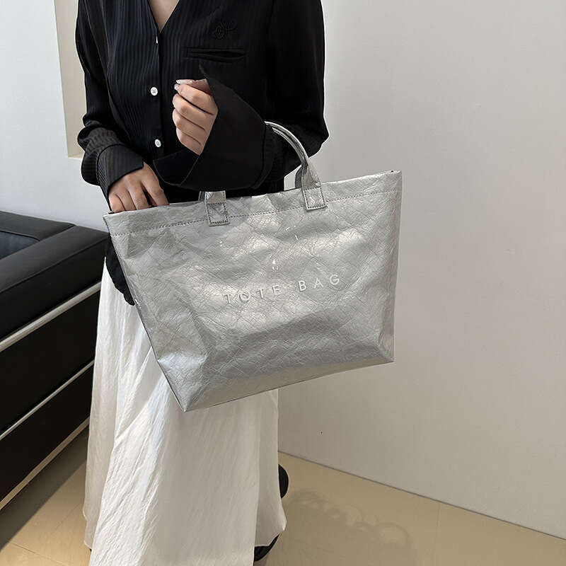 This year's popular DuPont paper tote 2025 new spring fashion large capacity handbag casual shopping women's bag