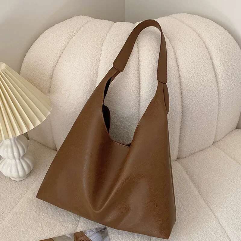 Lightweight PU Soft Leather Tote Large Capacity Women Big Shoulder Underarm Bag Hasp Closure Casual Style Commuting Bags