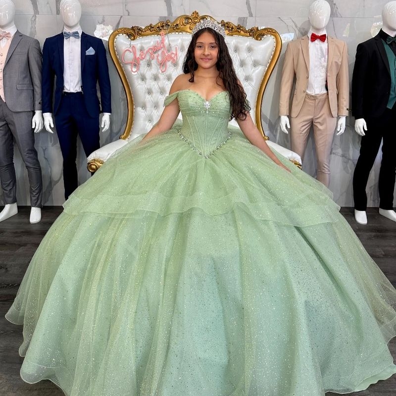 Sage Green Shiny Quinceanera Dresses Off Shoulder 2025 Sequins Beads Bow Vestido 15 De Anos Mexican Girls Party Gowns Sweet 16 Dress