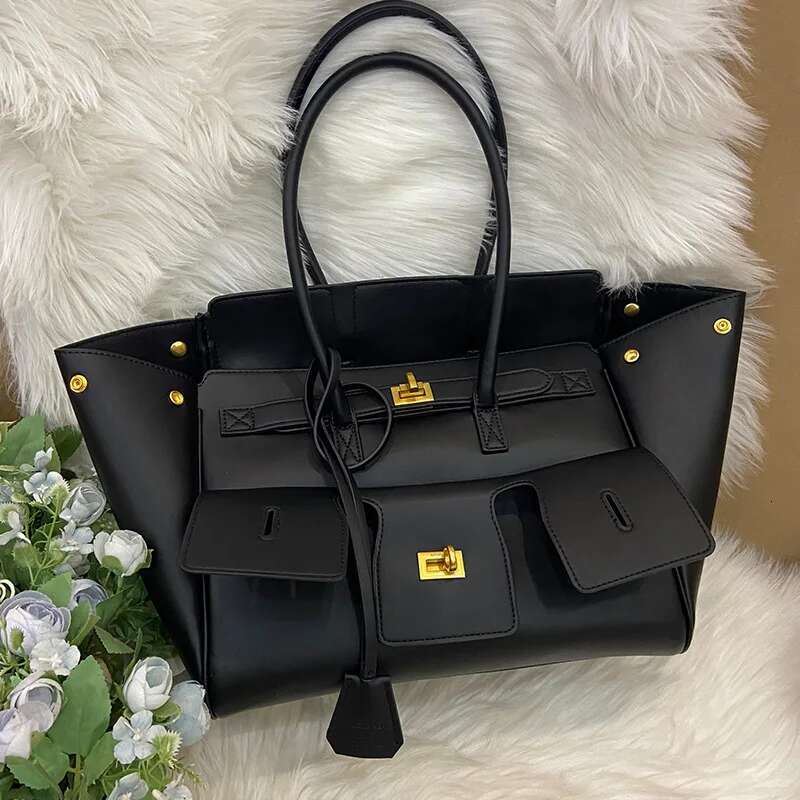 Lock Tote Wing Roomy Cluth Black Treny Genuine Leather Shopping Handbag Large Capacity Commuter Shoulder Bag For Female