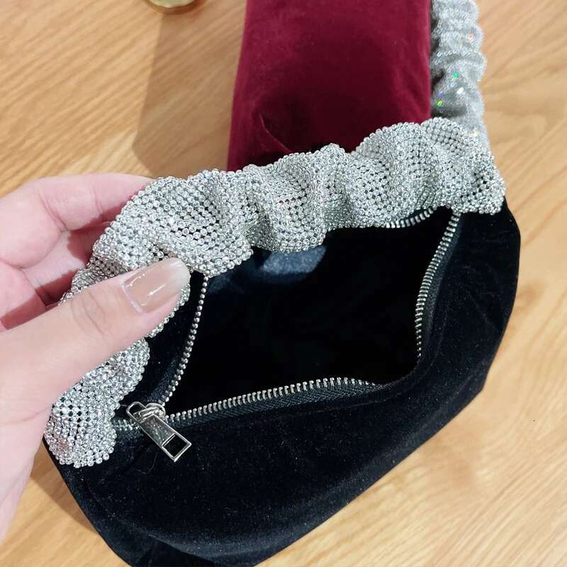 Foldable Handle Veet Handbag Women Soft Square Dia Clutch Bags Chic Designer Purses High Quality