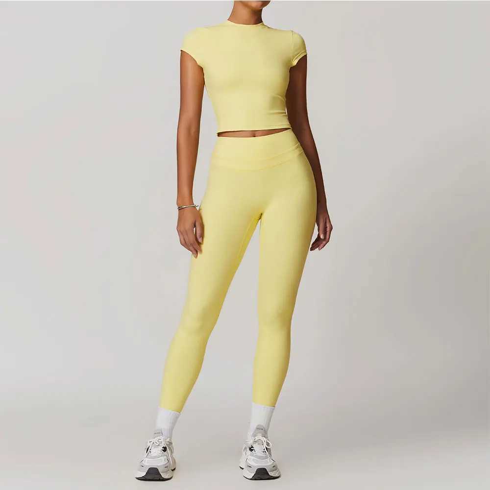 JUREN Yoga Set 2PCS Sports Set Womens Quick Drying Gym Set Womens Track and Field Clothing Running Exercise Short Sleeve Sports Yoga Clothing W250326