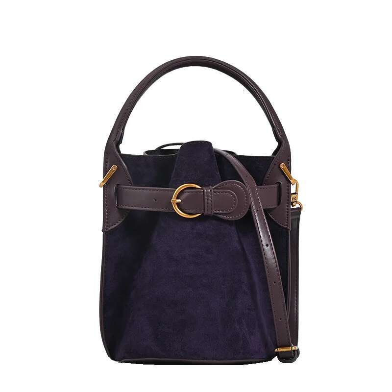 New Head Layer Bucket Bag 2025 Spring Edition Texture Leather Commuter Versatile Shoulder Crossbody Handbag