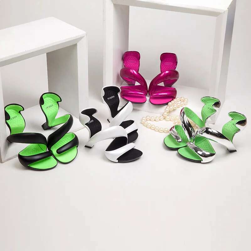 Snake High Heels Sandals Women 2024 Gladiator Sier Fashion Summer Ladies Pumps Platform Nightclub Sexy Wedding Shoes White Hot