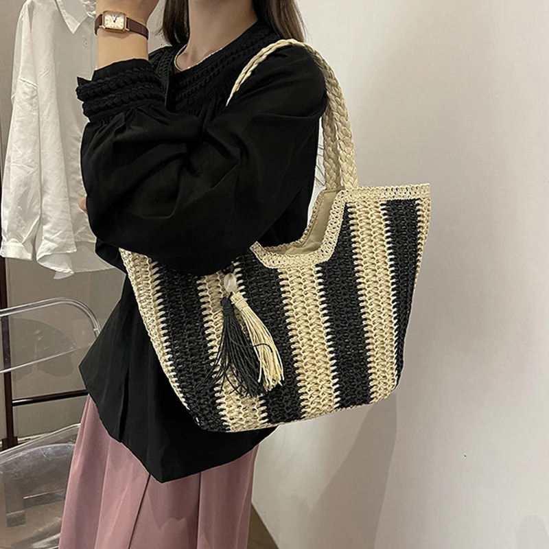Summer Single Shoulder Commuting Woven Bag Large Capacity Beach Bag Leisure Grass Woven Bag For Women 250325