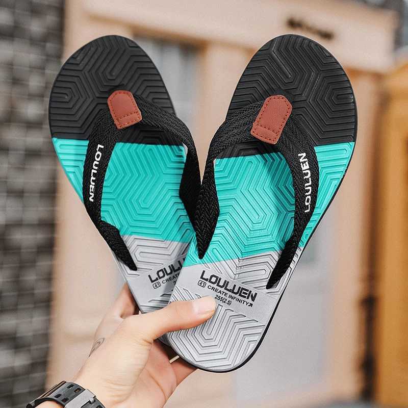 2024 New Flip-flops Slippers Men Summer Lightweight Sandals Mens Simple Casual Sandals Indoor and Outdoor Beach ShoesXJ250326