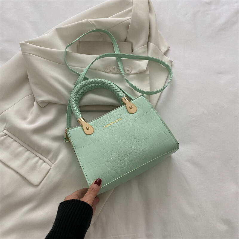 2022 Fashion Trend Casual Handheld Korean Version One Shoulder Crossbody Women's Small Square Bag