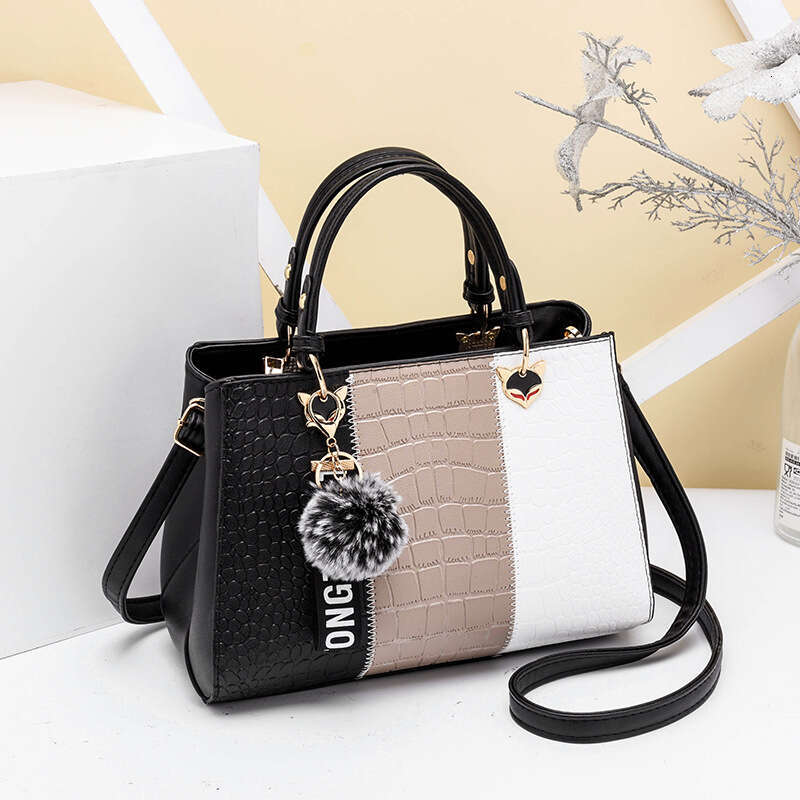 Bag for women 2025 new atmospheric single shoulder handbag Korean version fashionable and simple crossbody women's big bag