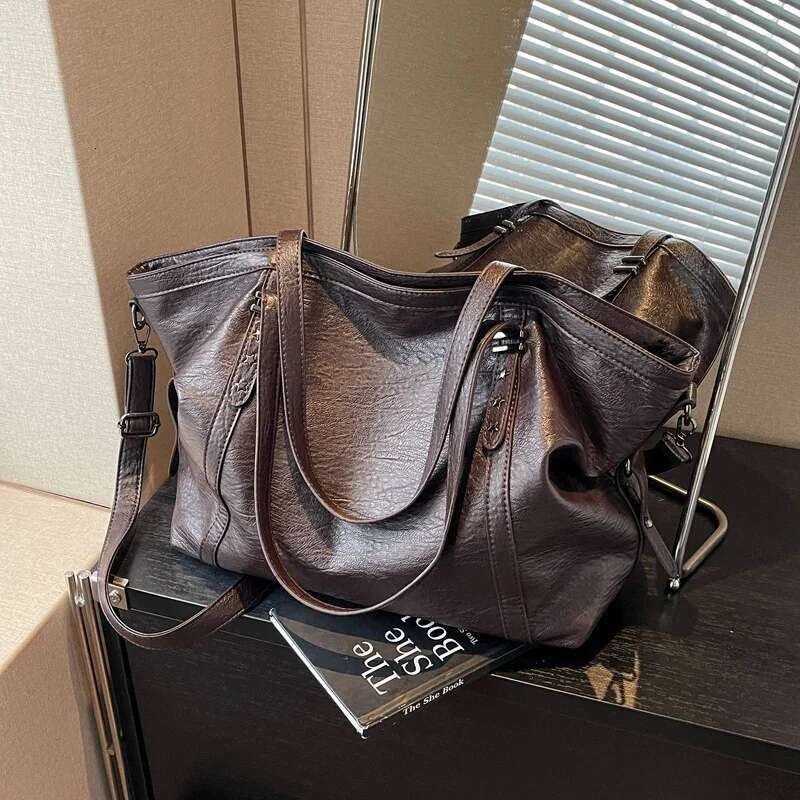 New Women's Shoulder Bag Fashionable Simple Retro Girl Handbag Large Capacity Soft Leather Women Shopping Bags E5266