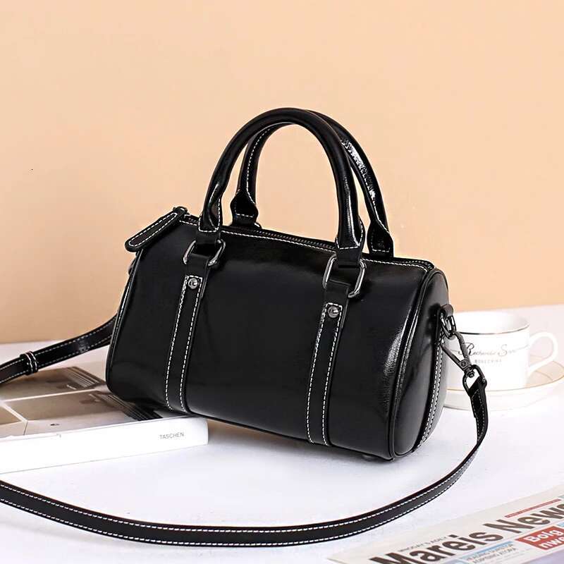 Genuine Leather Fashion Classic Female Boston Bag Large Capacity Women Split Messenger Bags Lady's Commute Solid Color Handbag