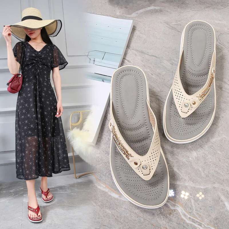 2025 Summer New Slippers Metal Button Designer Fashion Slippers Wedge Beach Sandals Women's Outdoor Platform Casual Flip Cover
