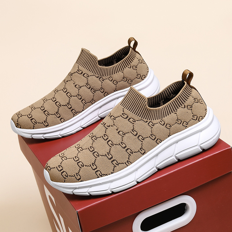 Unisex Stylish Lightweight Running Shoes 2025 New Arrival Breathable Mesh Sneakers Sporty Casual shoes men women Versatile