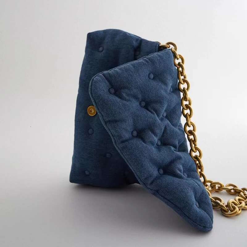 Metal Chain Women Designer Handbag Large Capacity Crossbody Bag High Quality Shoulder Purses