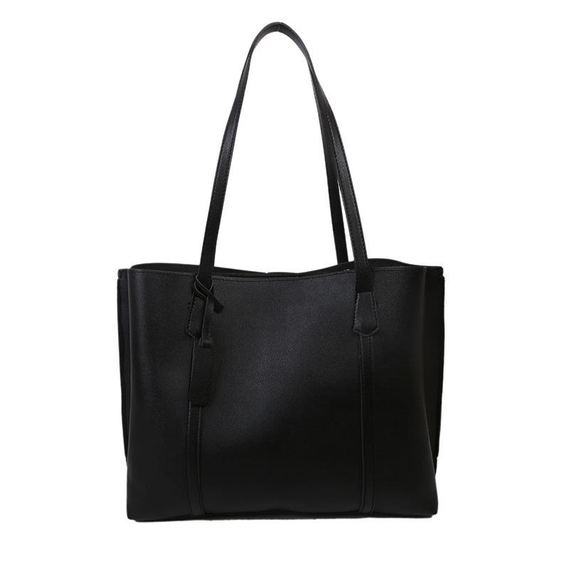 The new Korean version of fashionable simple large capacity soft Pitot bag casual shoulder bag