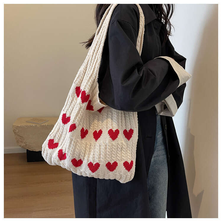 2023 New Instagram Love Pattern Knitted Large Capacity Tote Bag