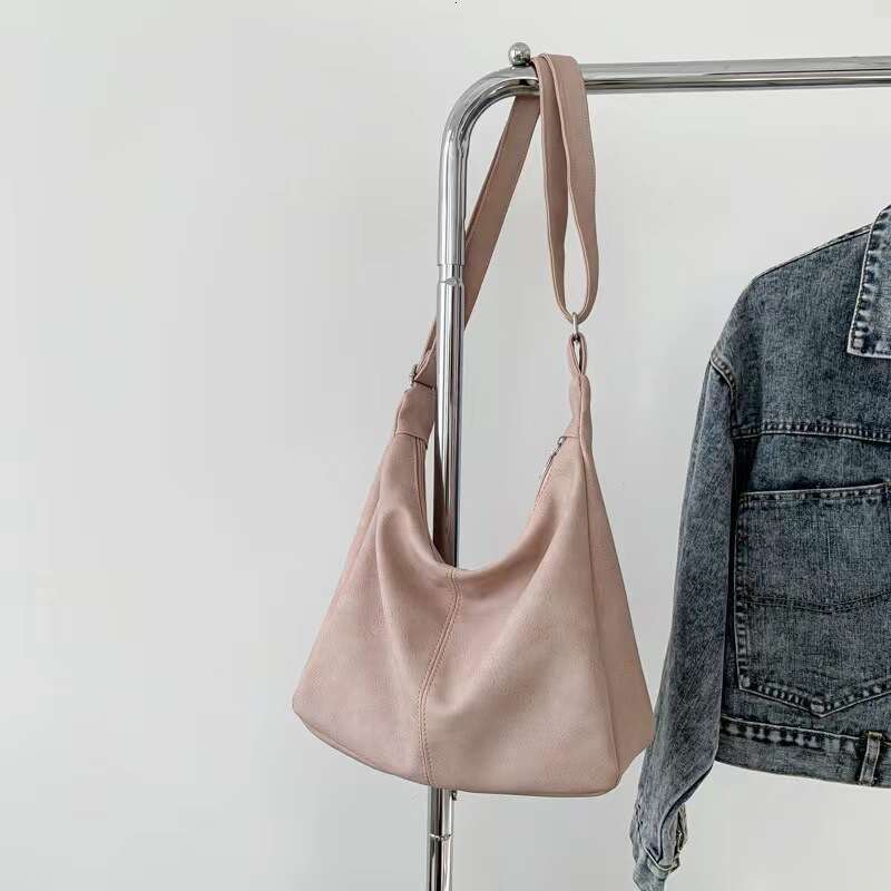 Large Capacity Tote 2024 Spring and Summer New Fashionable Simple Splicing Underarm Commuter Shoulder Bag for Women