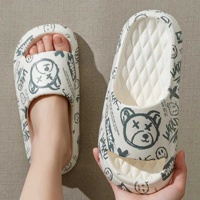 Fi Summer Cartoon Bear Mens Home Shoes Gent N-Slip Soft Indoor Slide Lithe Cosy Sandals Couple Slide 05XJ250326