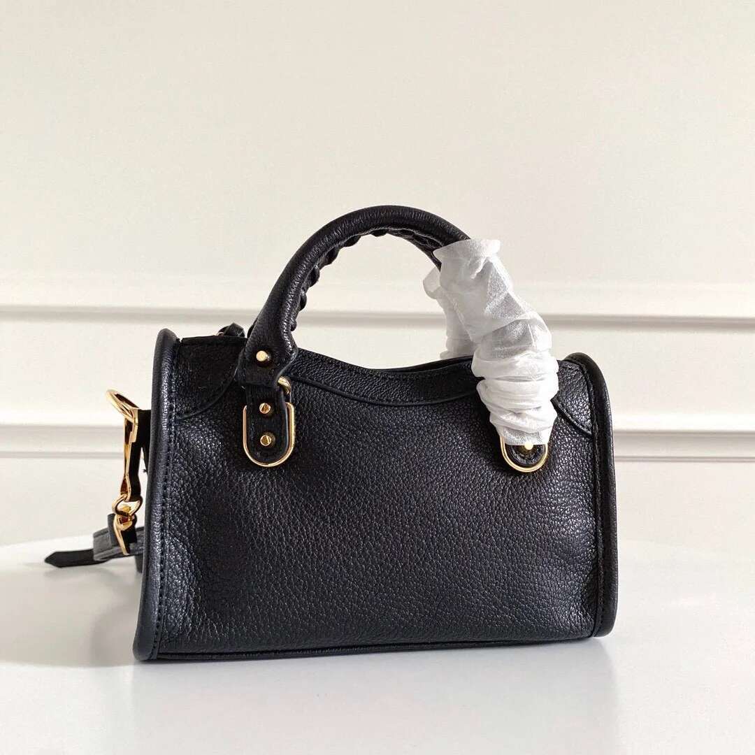 2025 Soft Leather Versatile Women's Shoulder Black Handbag New Mini Motorcycle Crossbody Bag Suitable For Women