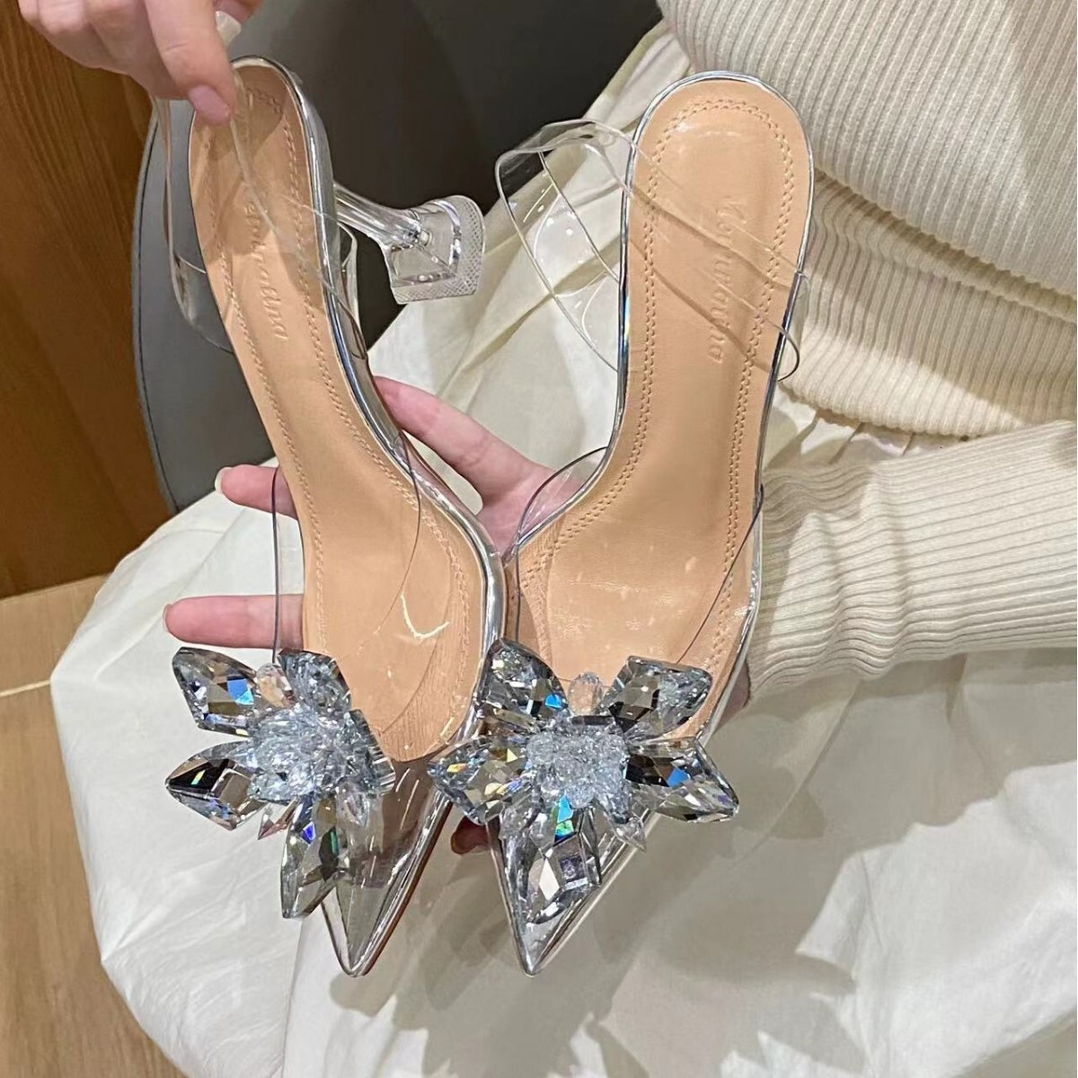 2024 Summer New Exquisite Transparent Crystal Flower High Fairy Water Diamond Fine Heels, Pointed Toe Hooded Sandals for Women