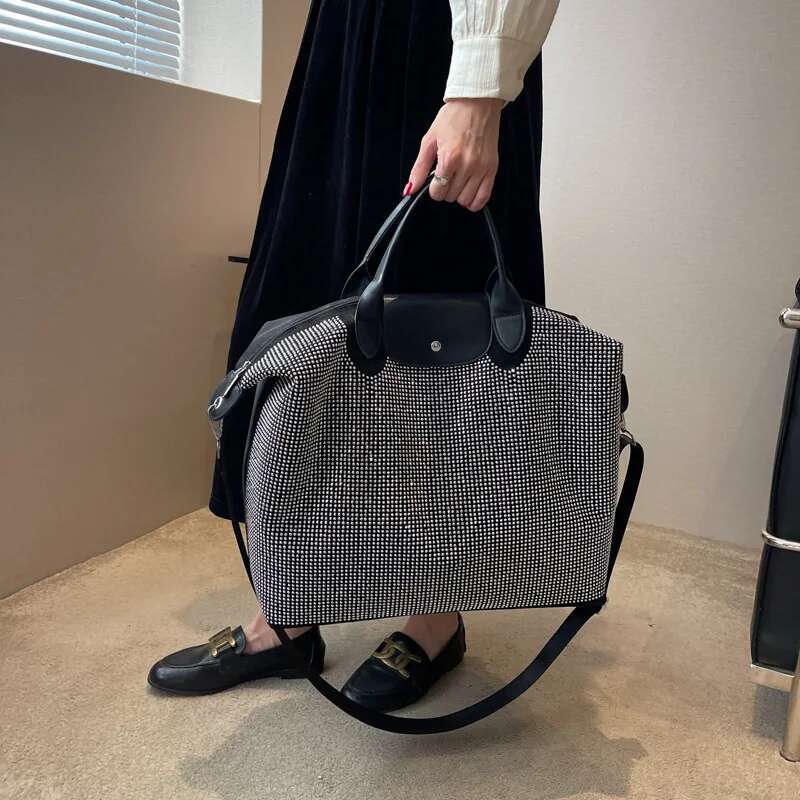 Fashion Rhie Shoulder For Women Large Capacity PU Leather Bg Crossbody Messenger Bags Designer Rivet Shopping Bag