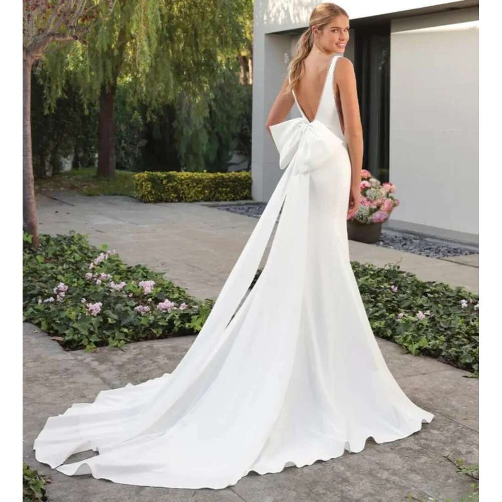 Vintage Sexy V-Neck Beaded Wedding Dresses With Bow Mermaid Zipper Back Sweep Train Bridal Gowns Vestidos de Novia Customized