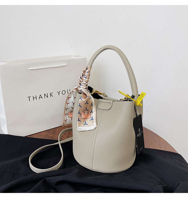 5f Korean style bucket portable vegetable basket, textured women's simple and large capacity, one shoulder crossbody bag, live broadcast