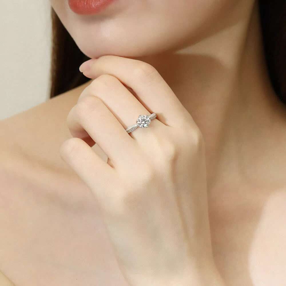 Wholesale 1ct High Quality Adjustable Wedding Ring 18k Moissanite Customized Womens Engagement Moissanite Ring