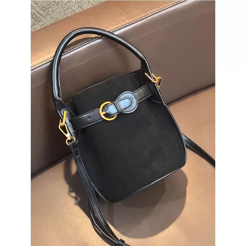 2025S Fashion Designer Frosted Bucket For Women New Suede Handheld Niche Designer Commuting Crossbody Music Sheet Bag