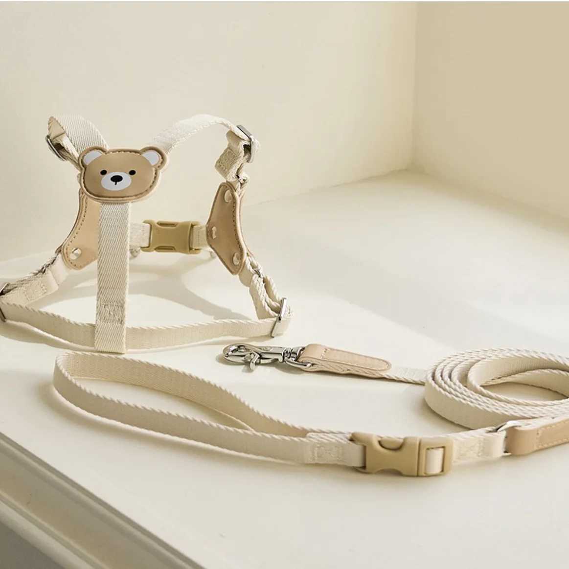 Dog Strap and Belt Set INS Style Pullless Soft Dog Vest Strap PVC Cute Bear Waterproof Dog Strap X250326