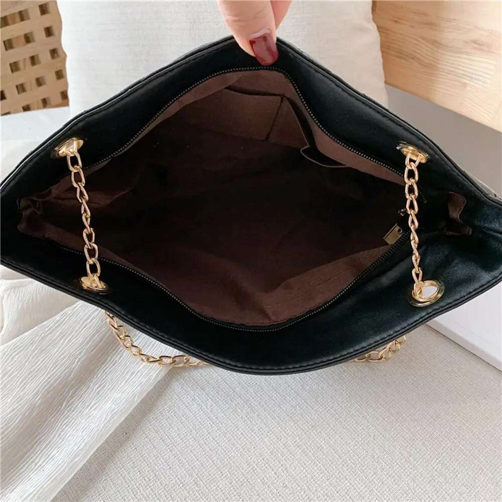 PU Leather Chain Handbag Soild Color Large Top-handle Female Designer Tote Women Fashion Shoulder Bags