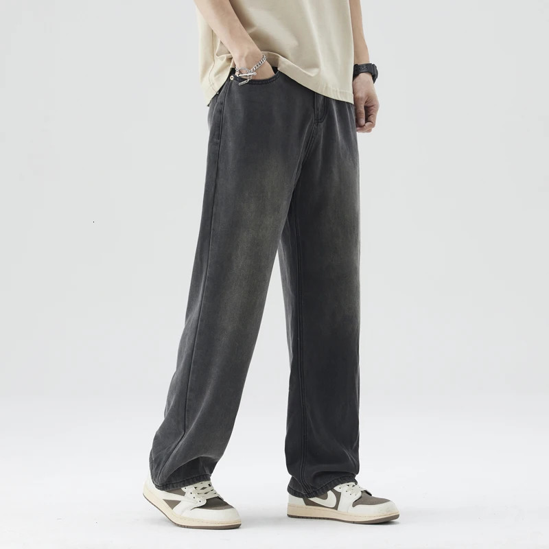 2025 SpringSummer Mens Retro Jeans Thin and Comfortable Lyocell Fabric Straight Soft Korean Fashion Casual Loose Denim Trouser 250326