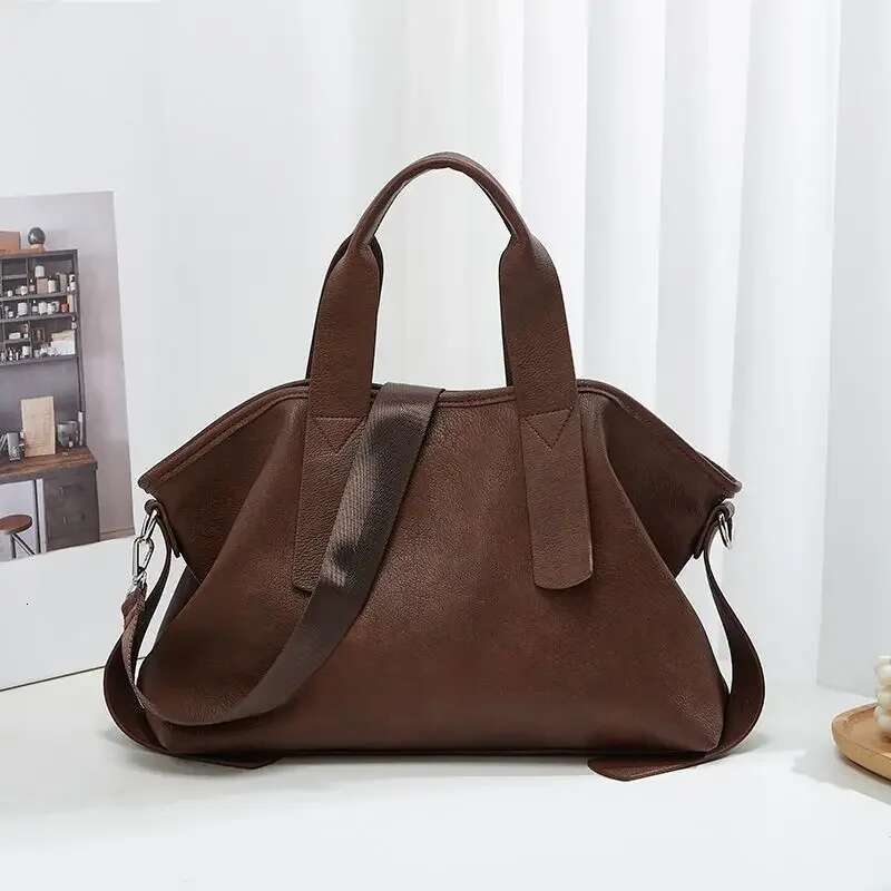 High Appearance Level Fashion Women's Large Capacity All-In-One Single Shoulder Crossbody Tote Retro Simple Dumpg Bag