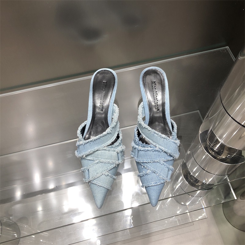 designer shoes 2025 new Women's summer outdoor cool slippers style pointed-toe denim mules Low heel Half slippers with covered toes