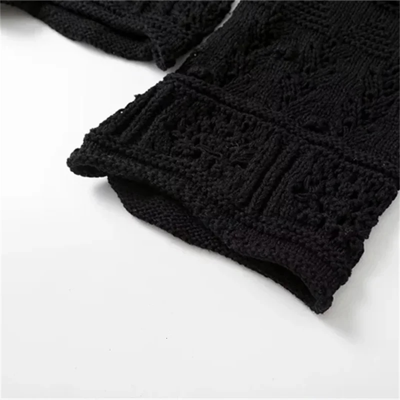 KEYANKETIAN Autumn Womens Hollow Hooked Strap Short Sweater Bohemian Holiday Style Flash Sleeves Black Crop Knitted Cardigan 250326