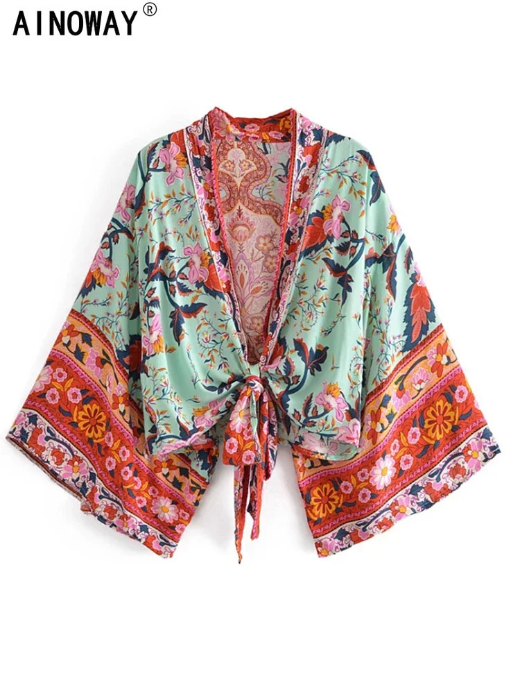 Bohemian retro printed beach summer short kimono womens fashionable casual Vneck batwing sleeves top 250326