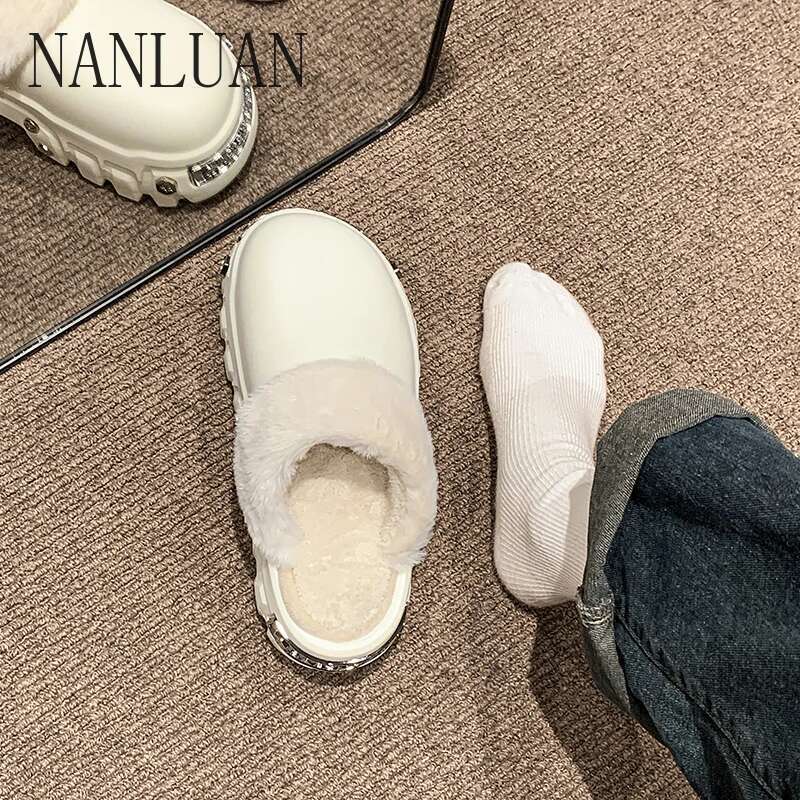 Boutique Winter High-quality with Cotton To Keep Warm and Thick-soled Outdoor Womens Shoes Slip-on Toe-cap Slippers