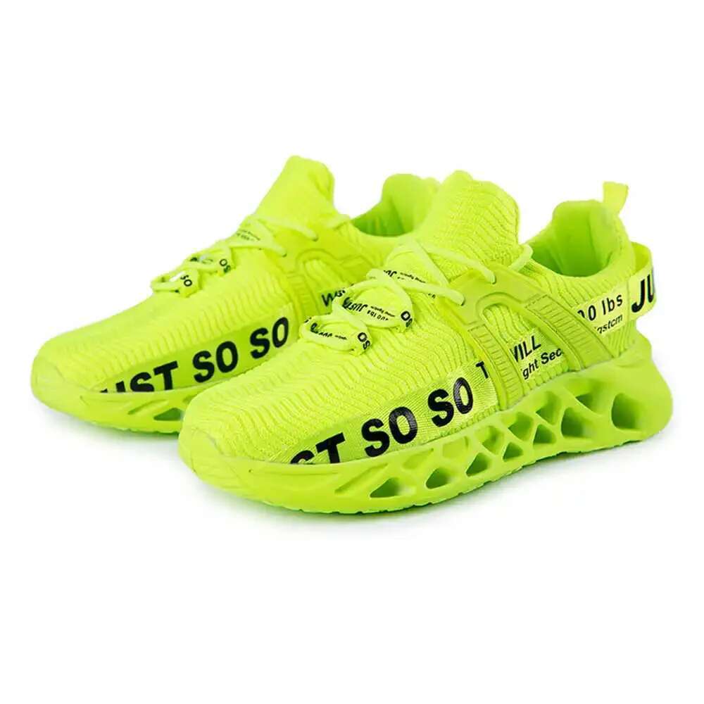 Red Super Lightweight Black Sport Shoes Skateboarding Mens Sneakers Lacing Boots Tenni Hyperbeast Snaeker Unusual