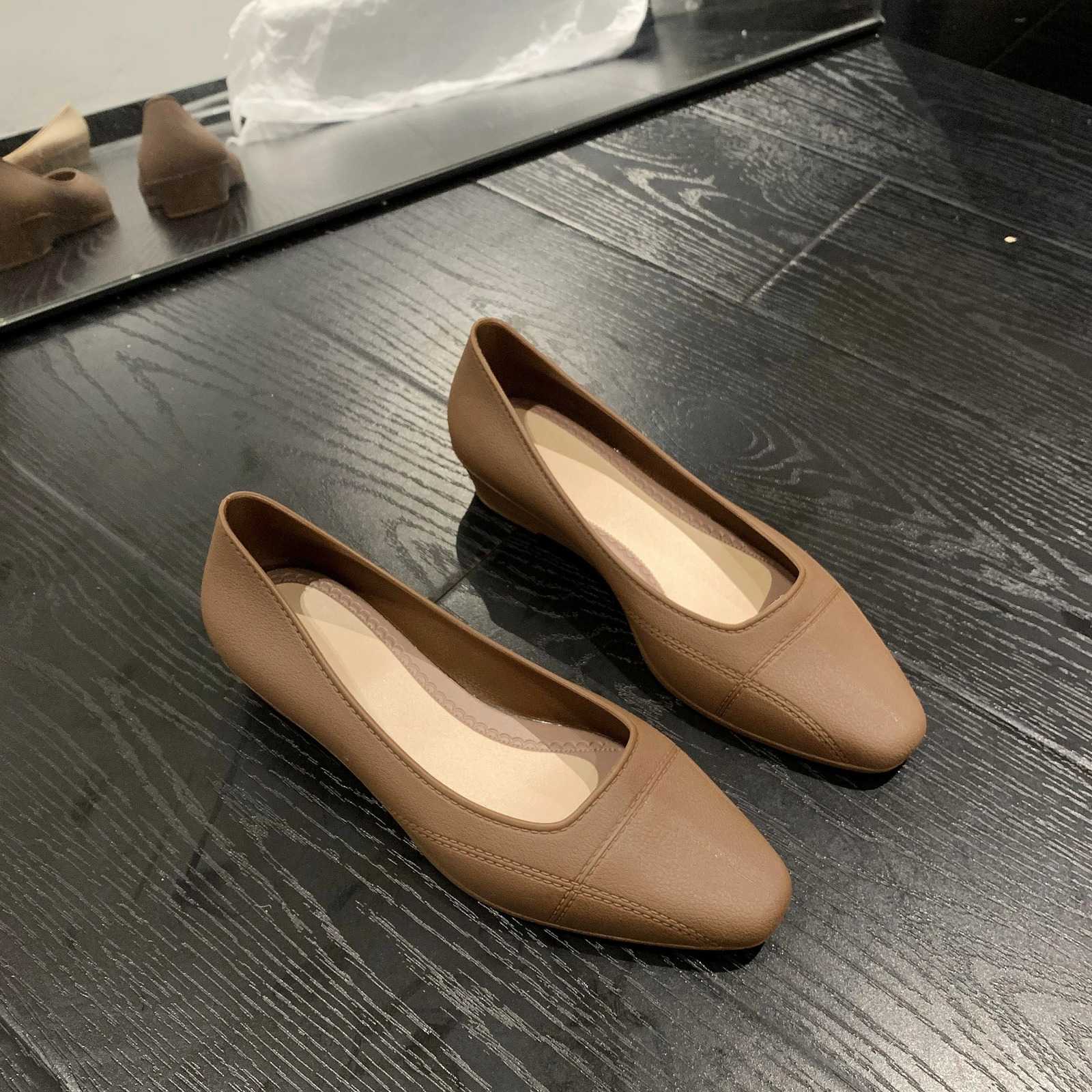 Womens PVC sandals for summer wear fashionable and casual solid color womens flat shoes 250317