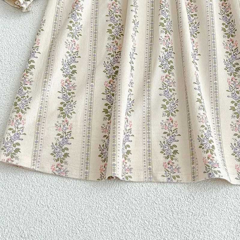 Spring childrens baby girl long sleeved floral printed princess dress Autumn new baby dress Childrens dress W250326