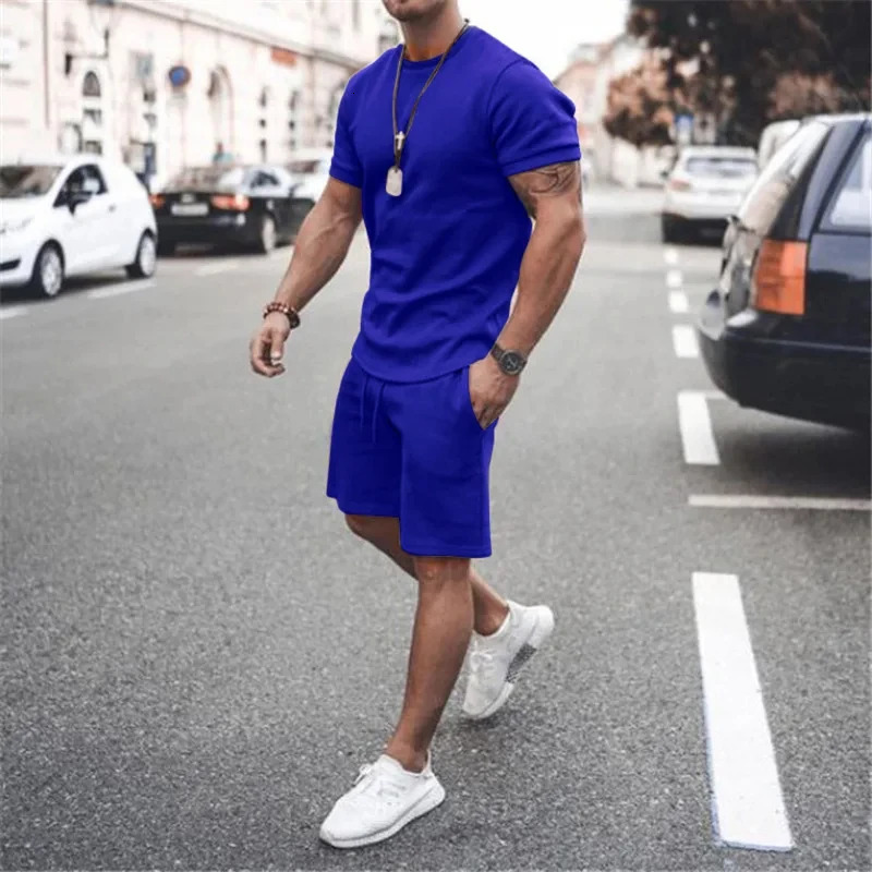 Solid color European and American mens 13 summer short sleeved Tshirtshort 2piece casual sports set 250327