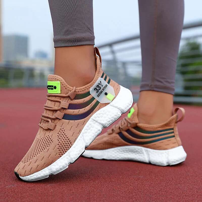 2025 Summer New Casual Sports Breathable Lightweight Designer Fashion Sports Shoes Anti slip Flat Shoes Outdoor Running Walking Women's Vulcanize