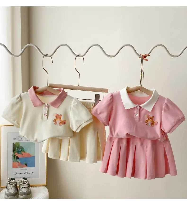 Childrens Clothing Set 2023 Childrens Clothing Girl Bear Pattern Collar T-shirt Folded Skiing Set 2-piece Girls Clothing Baby Clothing SetT250327
