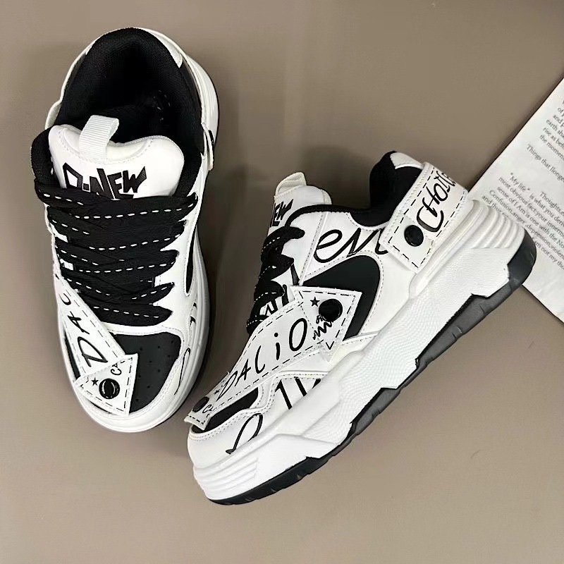 2025 spring new casual shoes breathable thick sole increase sports casual fashion board shoes men's shoes36-44