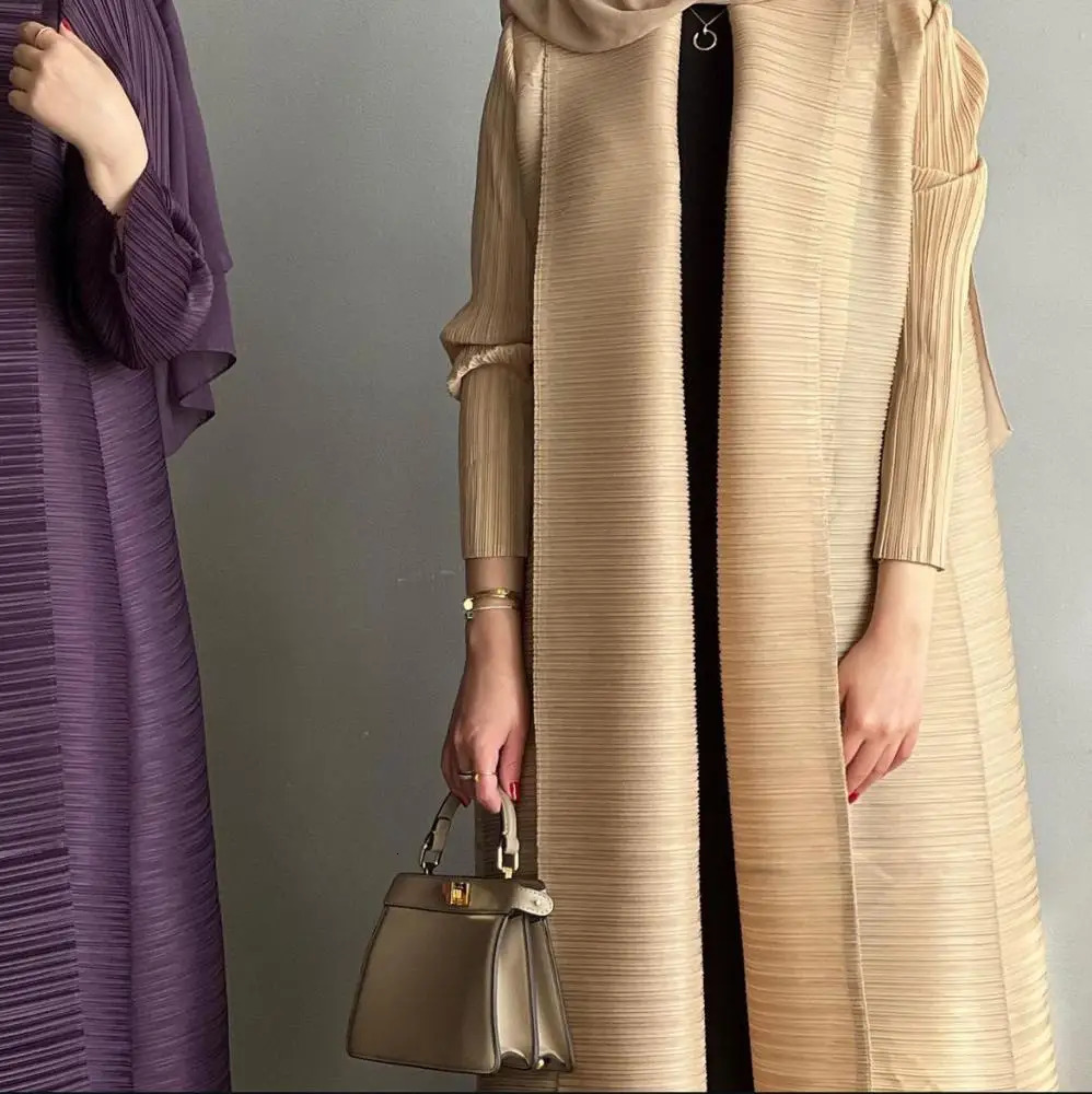 Miyake pleated abaya lapel long sleeves retro printed n enlarged size 250326
