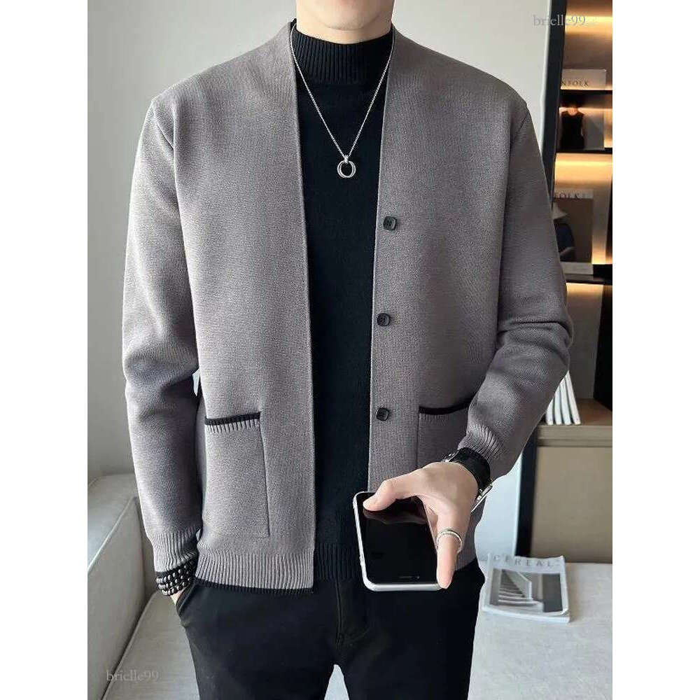 Men's Sweaters Cardigan Men Autumn Winter Thick V Neck Knitted Sweater Coats Casual Warm Fashion Clothing 2023 B35