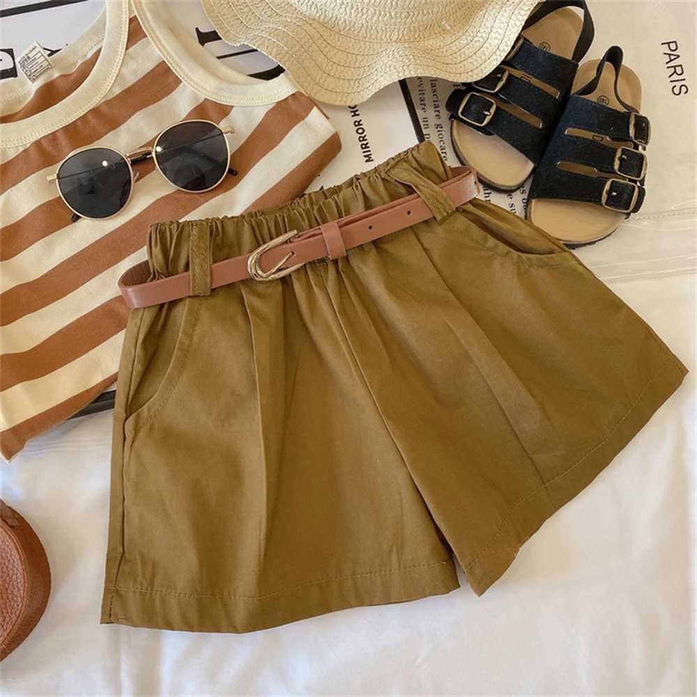 Bear collar girl fashion casual suit 2023 summer slim childrens tank top shorts two-piece set of clothesT250327