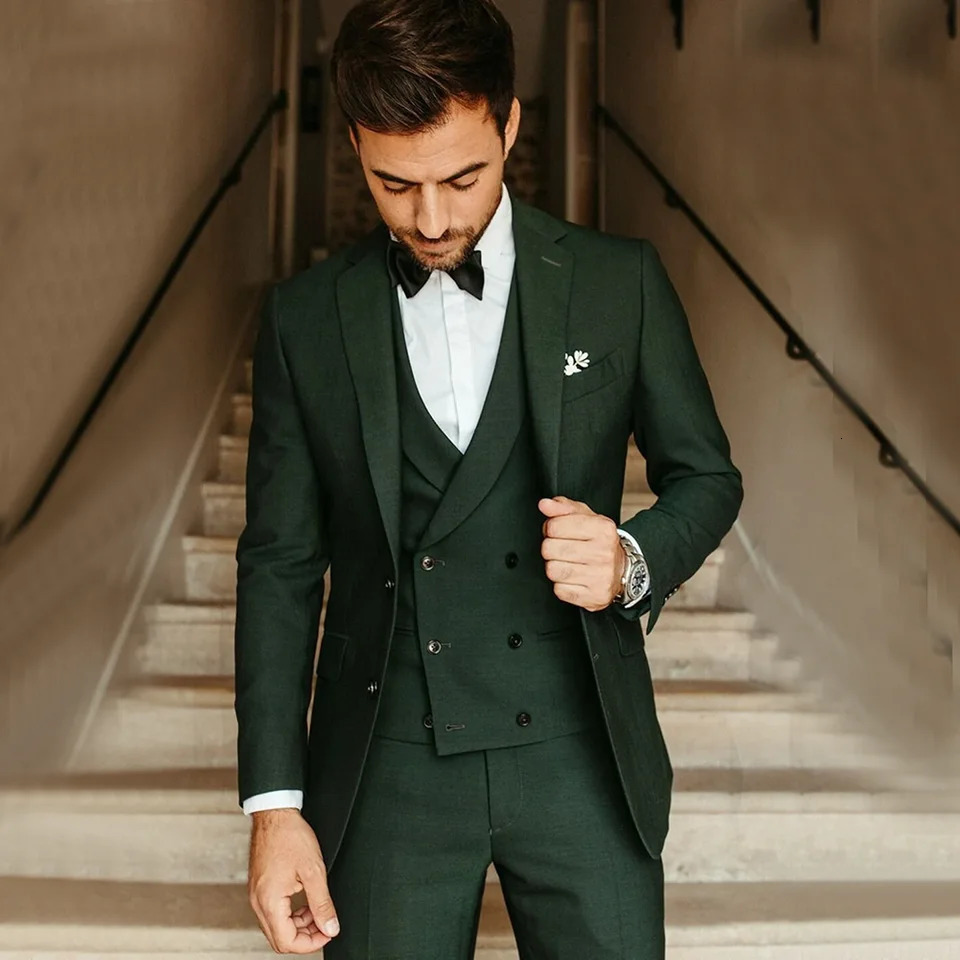 Mens suit Army green grooms evening gown party set ultrathin suitable for business casual jacket 3 pieces jacketvestpants 250326