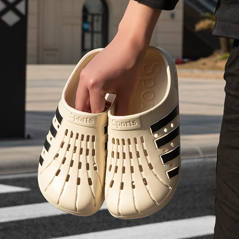New sandals For Men And Women Wholesale Summer Slippers male Korean version eva net Hole female flat black wear sandals beach Slipper 36-45 2025s