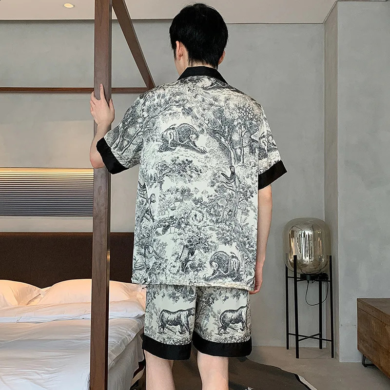 High quality fashion ink pajama set for men ice silk thin summer short sleeved satin home clothing loose pajama set for men 250411